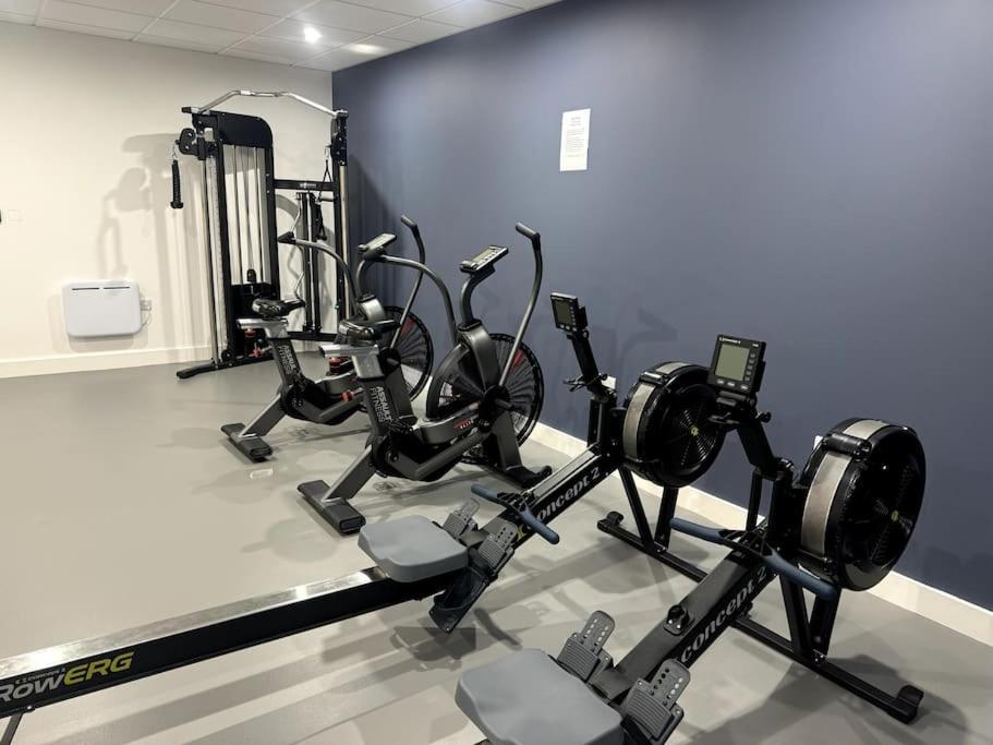 Luxury Oaks Suite, Free Private Parking, 2 Bed 2 Bathroom Apartment, Central Solihull Birmingham Luaran gambar